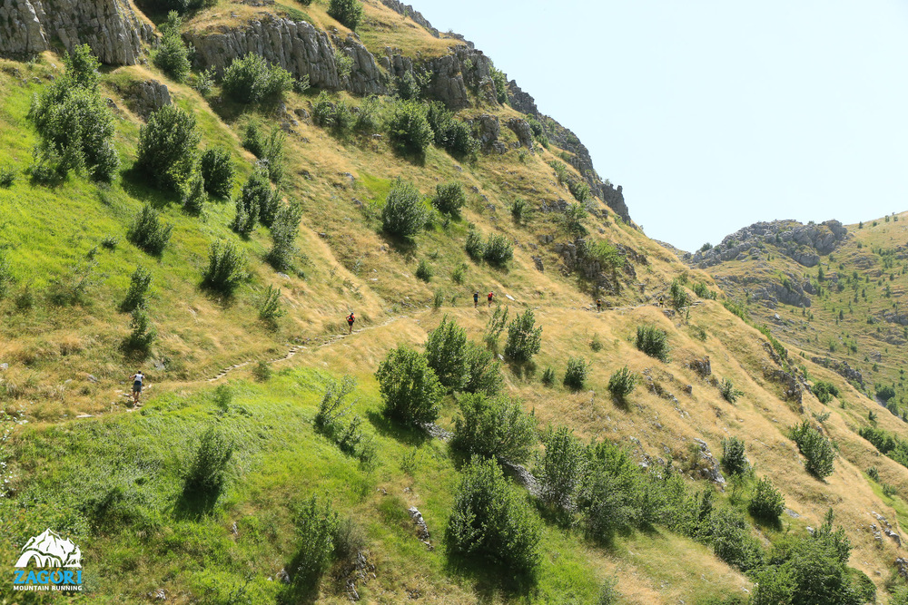 3_Zagori_Mountain_Running_1.jpg